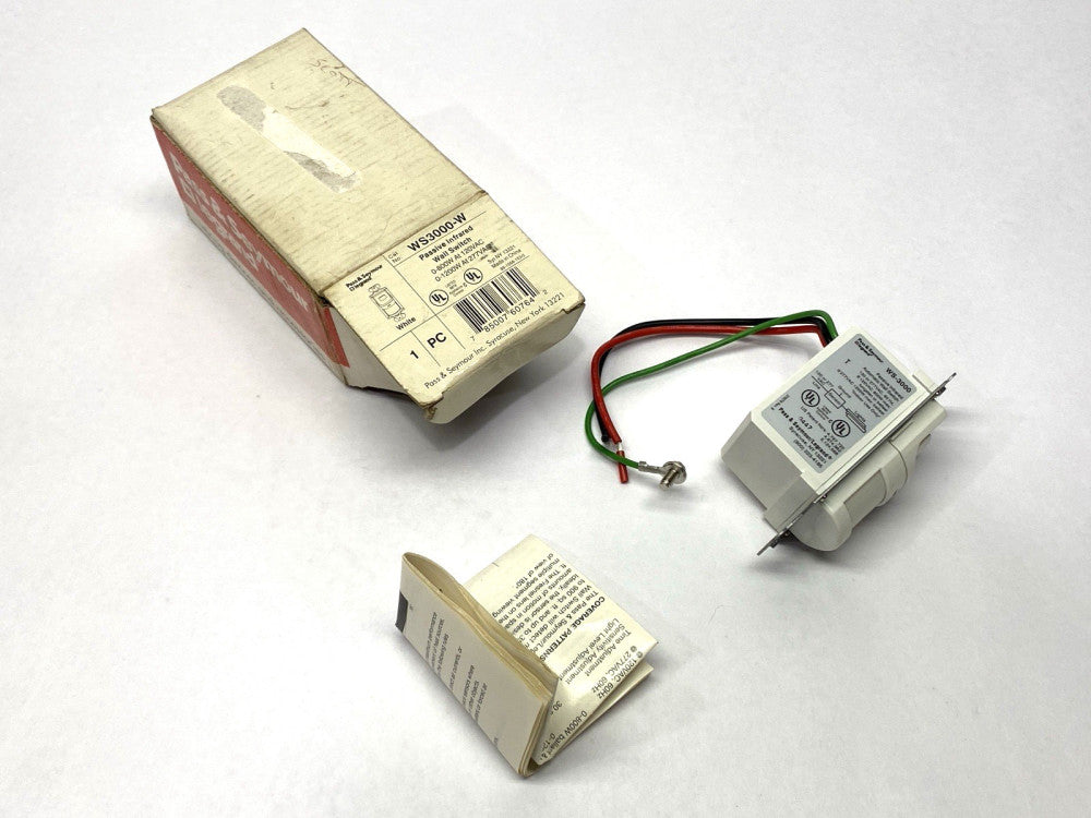 Legrand WS3000-W Passive Infrared Wall Switch