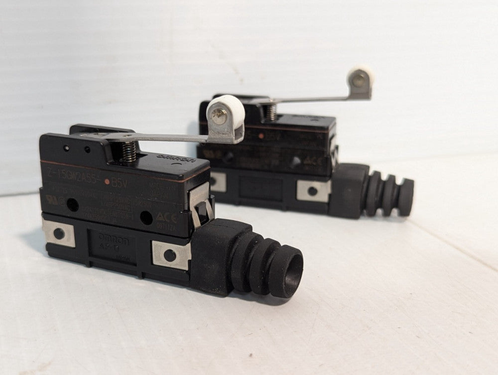 Lot of 2 Omron Z-15GW2A55-B5V Micro Limit Switch, 15A, 250V