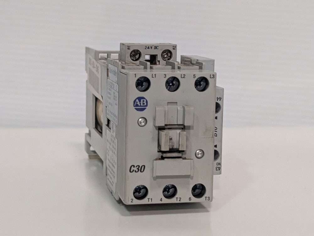 Allen Bradley 100-C30Z*00 Series C IEC Industrial Contactor 3 Pole 30A 600VAC
