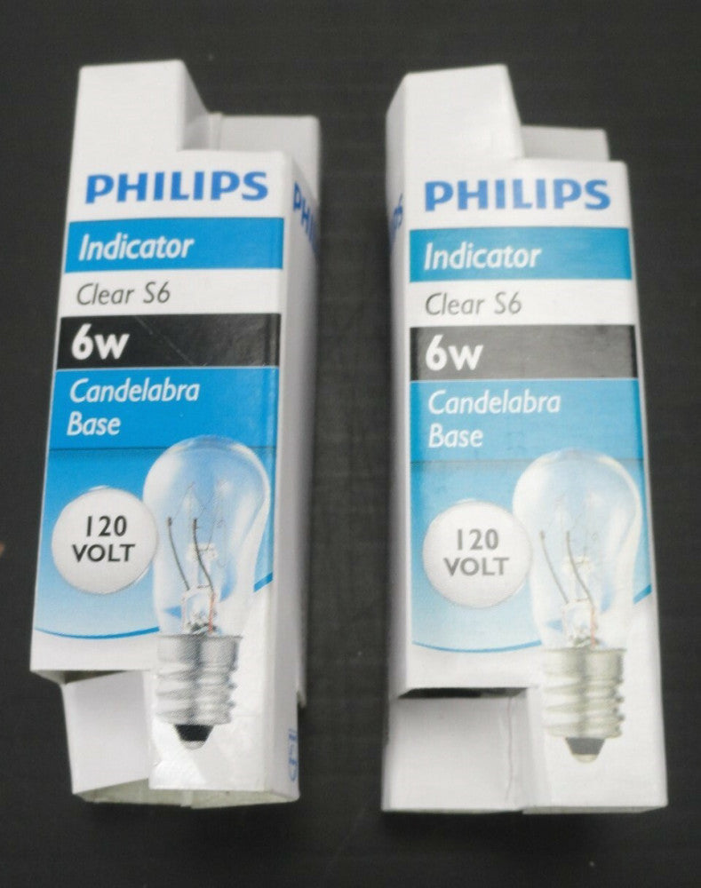 (LOT OF 2) PHILLIPS CLEAR S6 6W Candelabra Base LIGHT BULBS 120V * (NEW in BOX)