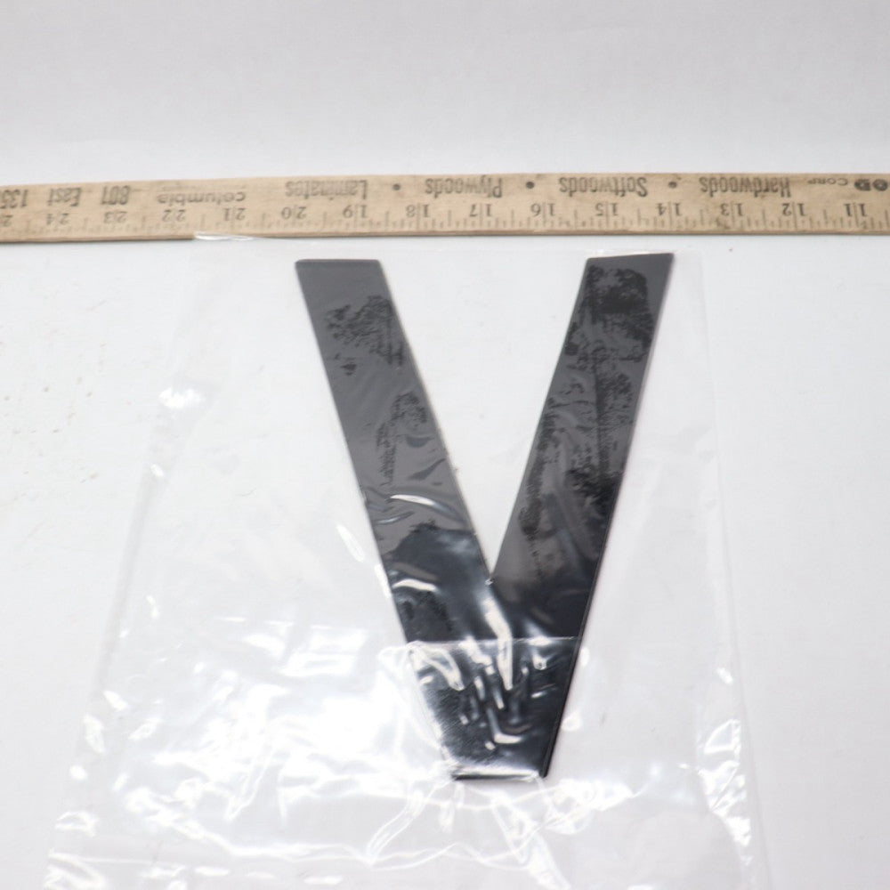 (10-Pk) Single Letter Die-Cut Labels V 8"