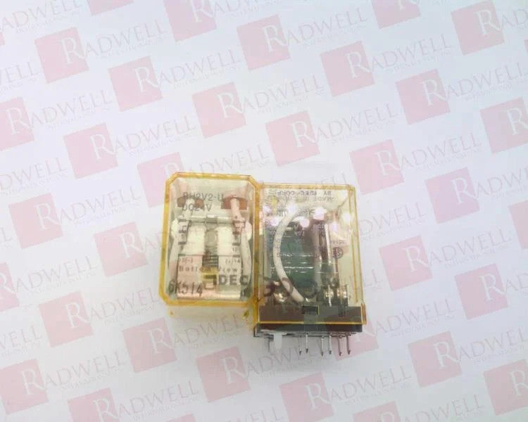 IDEC RH2V2-UDC24V / RH2V2UDC24V (NEW NO BOX)