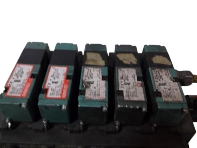 LOT OF 5 NUMATICS 0814SA400K W/ BASE SOLENOID VALVE  UNMP