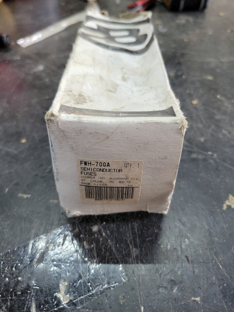 New Old Stock! Bussmann FWH-700A 700A 500V Fuse Semiconductor 