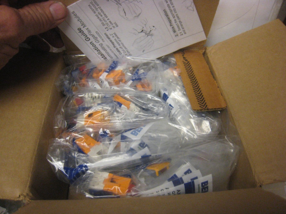 10 yes 10 per pack BELDEN AX101067 / AX101067 (NEW from BOX) ORANGE Cat. 6 modul