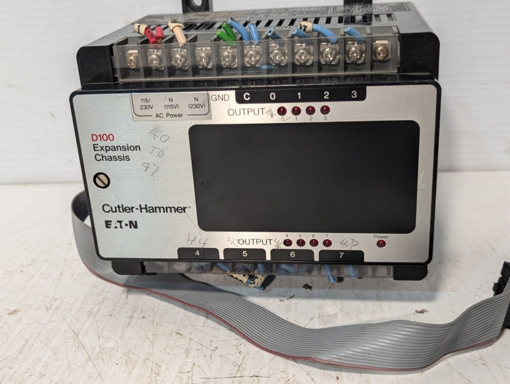 Cutler-Hammer Eaton D100ERN8 expansion chasis Ser A1 8 I/O Expansion -Free Ship
