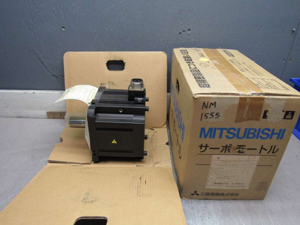 MITSUBISHI SERVO MOTOR C-HF354BS-A51 3.5KW 3000r/min NEW IN THE BOX !!MAKE OFFER
