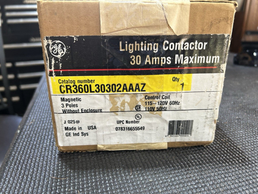 GENERAL ELECTRIC CR360L30302AAAZ LIGHTING CONTACTOR, 3P, 30A, 120V ~  NEW IN BOX