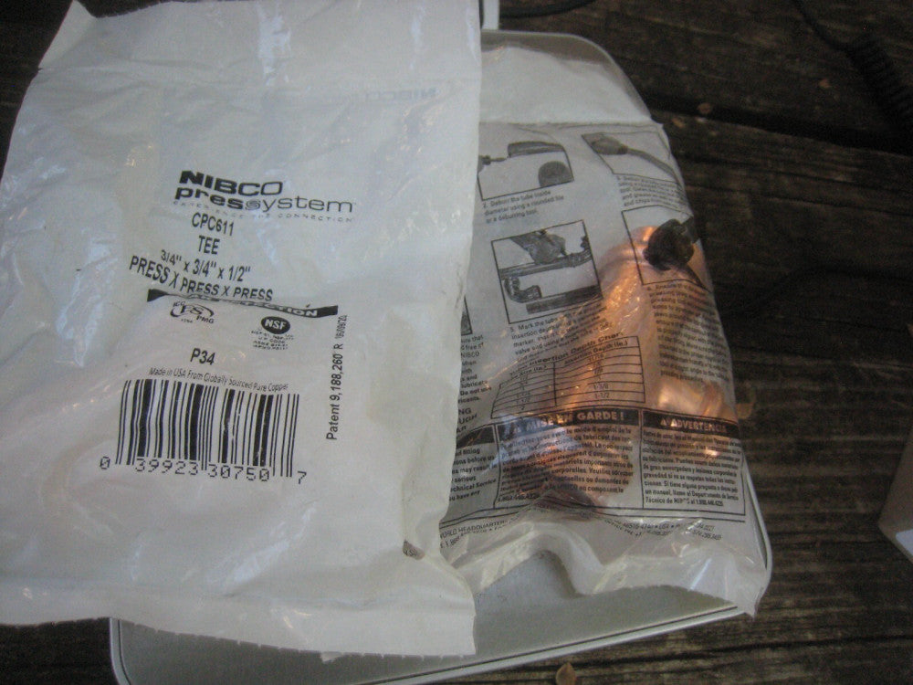 2  NIBCO 3/4 in. x 3/4 in. x 1/2 in. Copper Press x Press x Press Pressure Tees