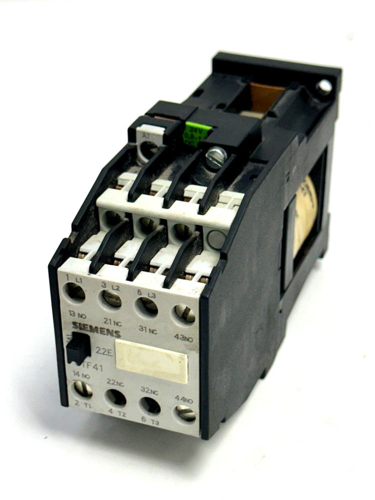 SIEMENS CONTACTOR 3TF4122-0B  3-POLE 24V DC  400/380V
