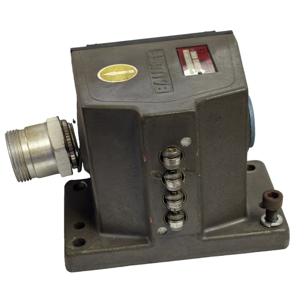 BALLUFF LIMIT SWITCH BNS813D04L121002002 5" X 4" X 4" 4X ROLLING BEARING