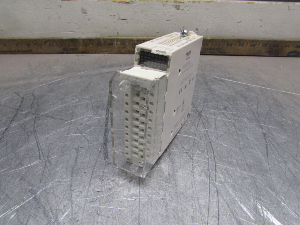 SCHNEIDER BMXDDO1602 ,DIGITAL 16 , TRANS SOURCE, 0.5A ,GOOD TAKEOUT! MAKE OFFER!
