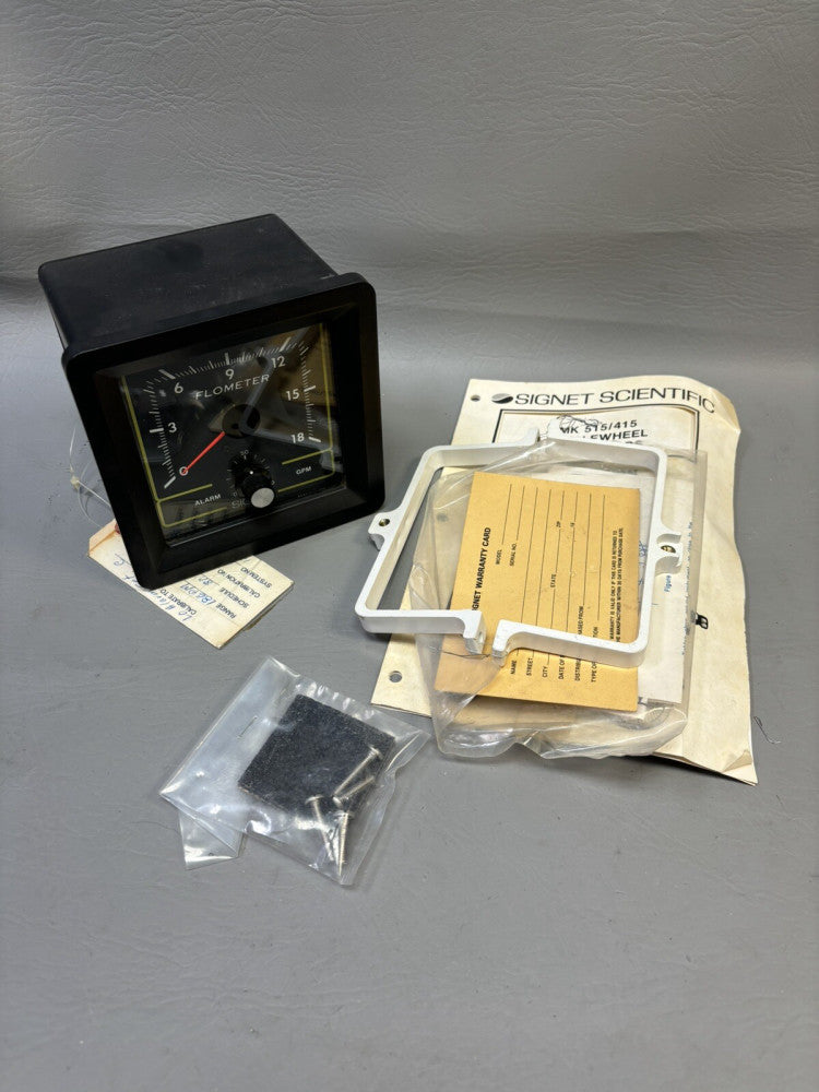 NEW Signet Scientific MK585 Flometer 0-30 gpm Lo Alarm Set point 1" 120 Volts
