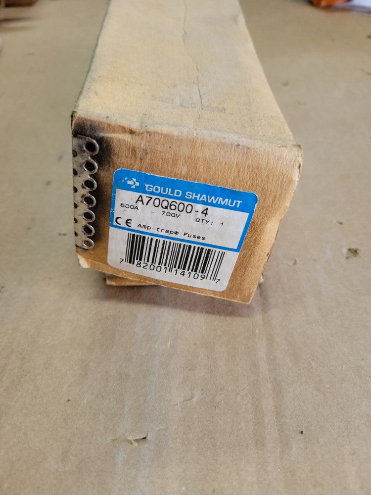 NEW MERSEN SHAWMUT A70Q600-4 650  SEMICONDUCTOR Q BLADE FUSE 600 AMP 700 VAC