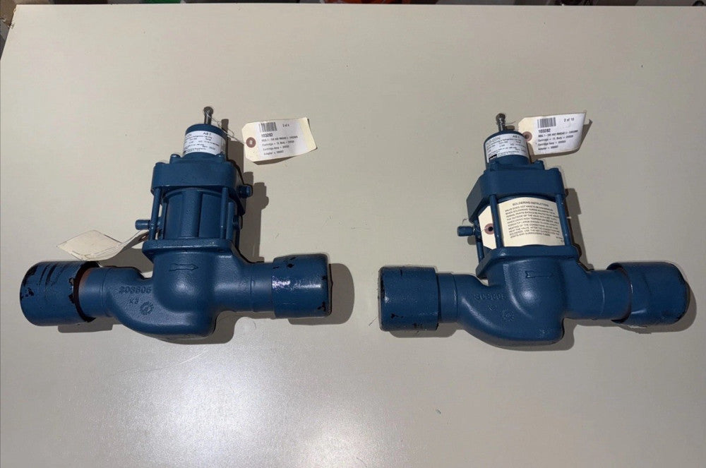 Lot Of 2 PARKER FLO-CON A82 INLET PRESSURE REGULATOR PORT SIZE 1-5/8 2-5/8 Conn