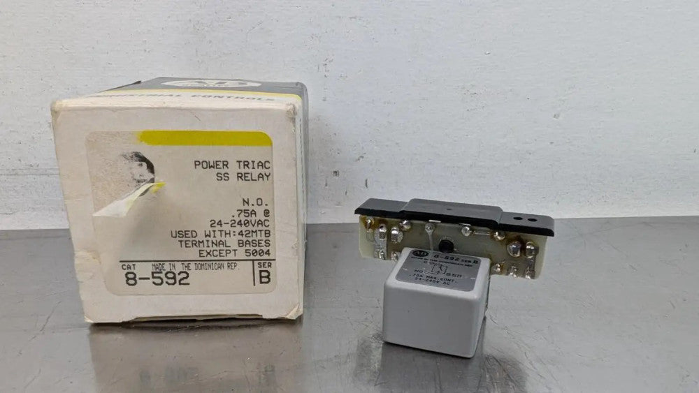 Allen-Bradley 8-592 Solid State Overload Relay Ser B 24-240VAC 0.75A