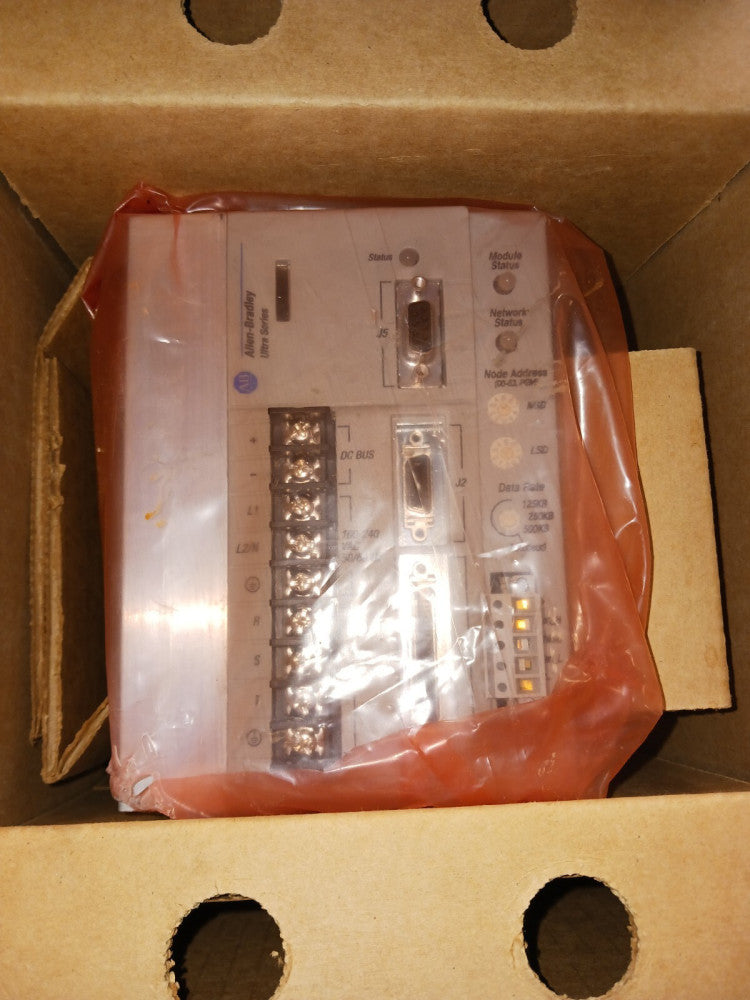 NEW ALLEN BRADLEY 1398-DDM-009-DN SERVO DRIVE