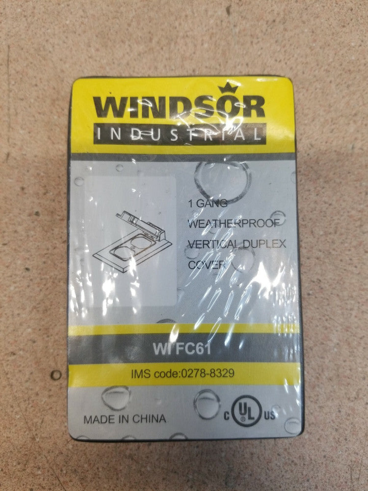 LOT OF 5 WINDSOR IND 1 GANG WEATHERPROOF VERTICAL DUPLEX COVER WI FC61