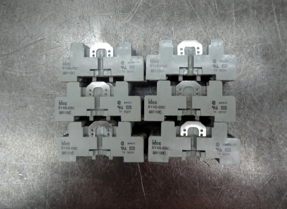 Idec Relay Socket  7A 300V  SY4S-05C   98110C  Lot of (6)