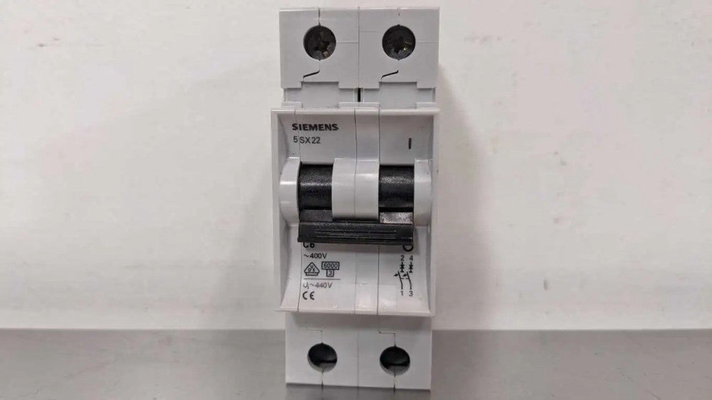 Siemens 5SX22 C6 Miniature Circuit Breaker 6A 400VAC 400VAC 2 Pole