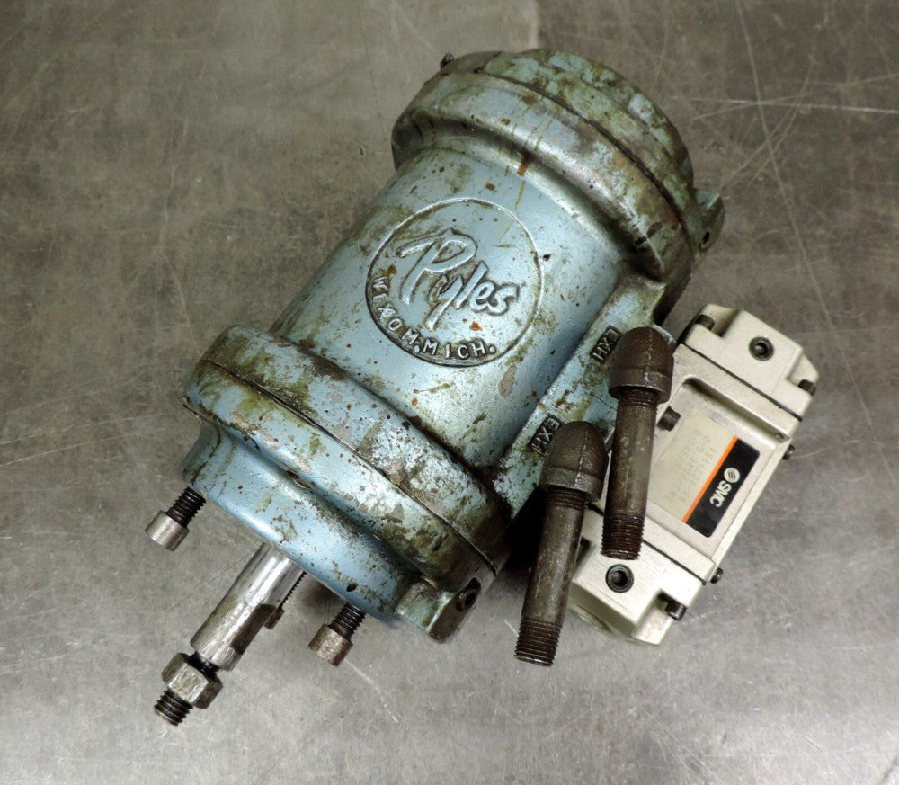 Pyles Pump Motor  SMC Air Piloted Valve VSA4224-X8 Fits Barrel & Bucket Pump