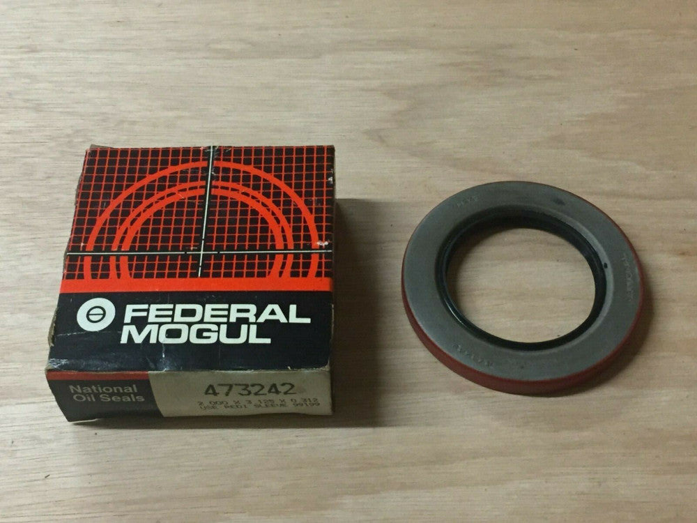 NOS Federal Mogul / National Oil Seal 473242   2.000 x 3.125 x 0.312 Inches