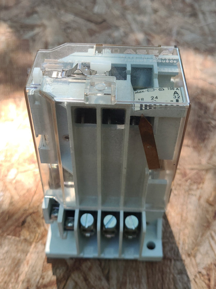 New Asea RVP 40 SK 422 002-C Relay 660V