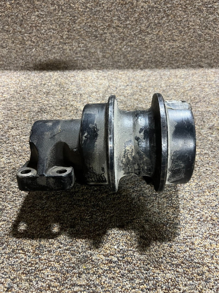 (Qty 1) John Deere OEM GENUINE Upper Roller Carrier 8417 
