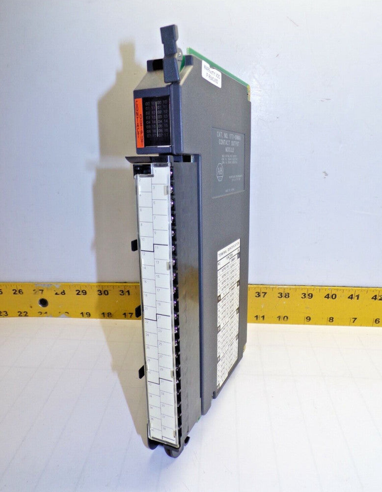 ALLEN BRADLEY CONTACT OUTPUT MODULE  1771-OWNA