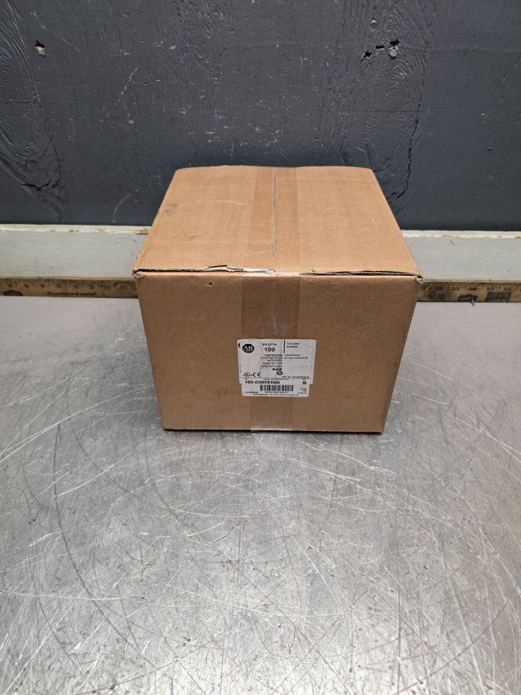 ALLEN BRADLEY 100-D300ED00 300HP 600V 300KW CONTACTOR 110-130V-COIL, NEW IN BOX!