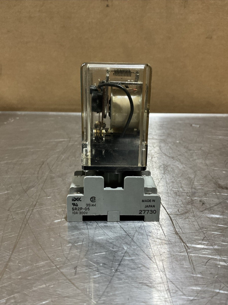 Idec Socket Base SR2P-05, 10A 300V, w/ A-A Electric AAE-D204S Relay, 24 VDC, NOS
