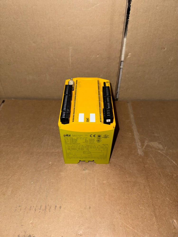 PILZ PNOZ-M0P SAFETY RELAY, 24-VDC, USED! MAKE OFFER!