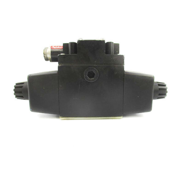 PARKER D3W1D56Y14 110/120V .72-.75A 3000PSI UNMP