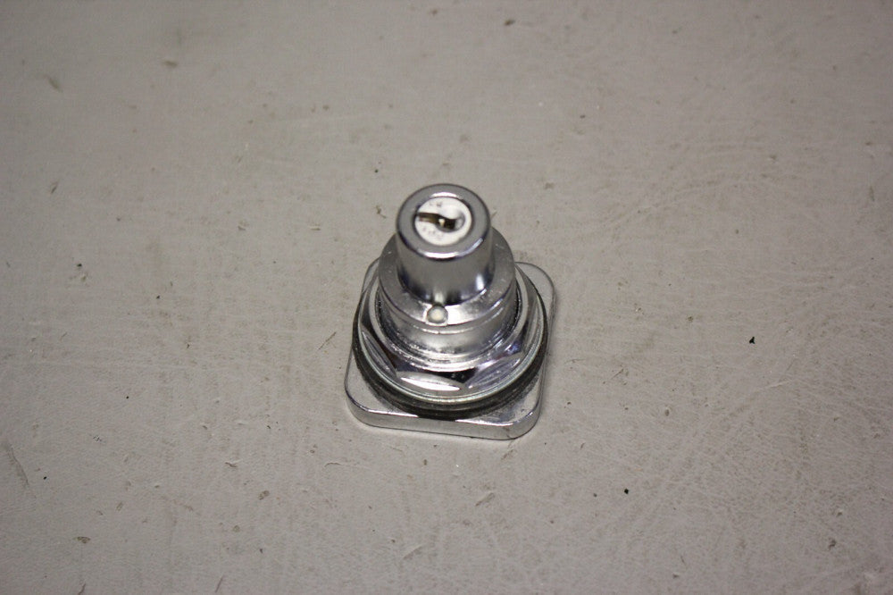UNUSED SIEMENS KEY OPERATED SELECTOR SWITCH 52SC6GZ