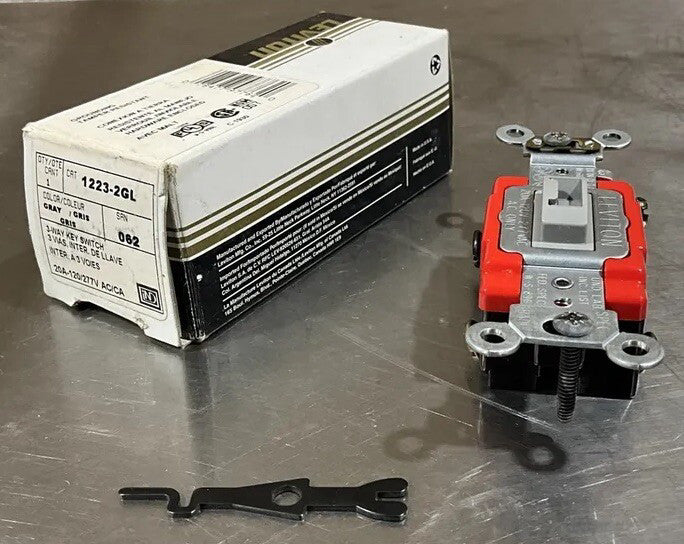 Leviton 1223-2GL Gray 3-Way Key Switch NOS SURPLUS