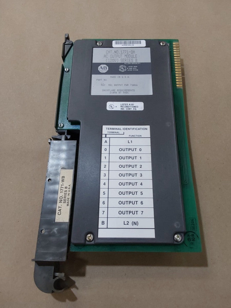 ALLEN-BRADLEY 1771-0A (120V) AC OUTPUT MODULE Ser B With 1771-WB
