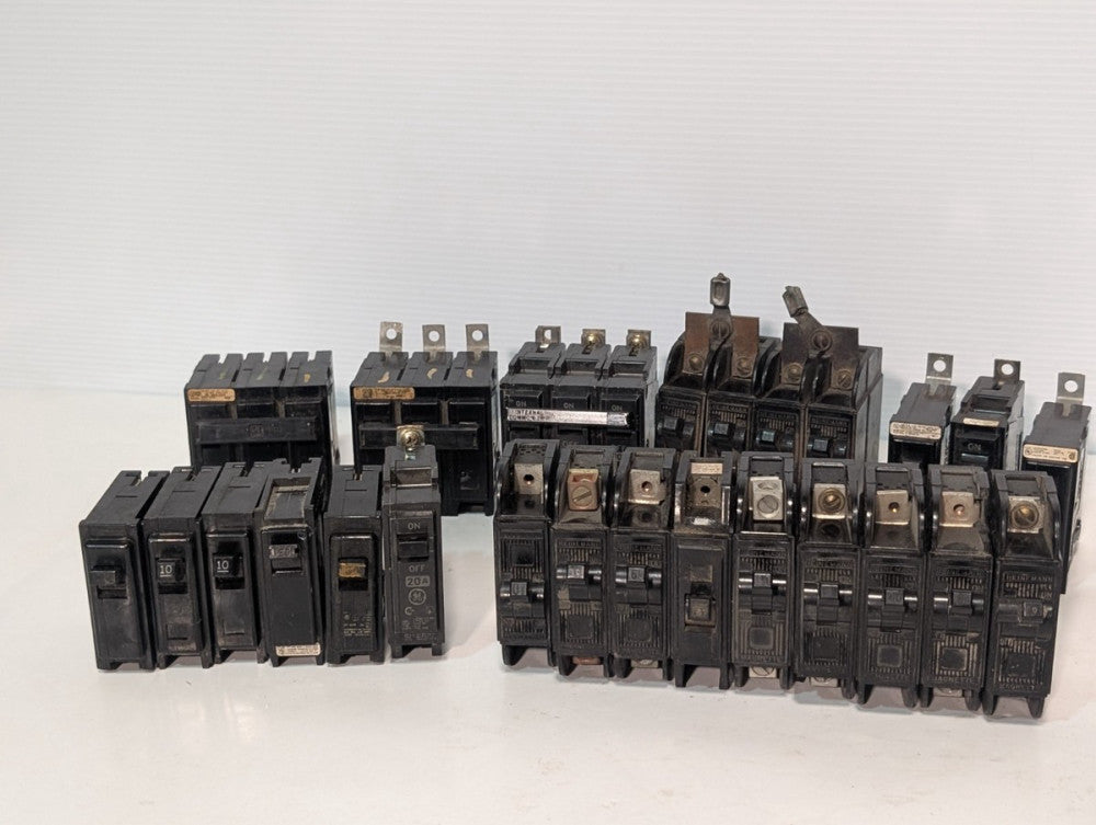 Lot of 31 Westinghouse/GE Quicklag BA & Magnette circuit breakers 10-60A 1-3P