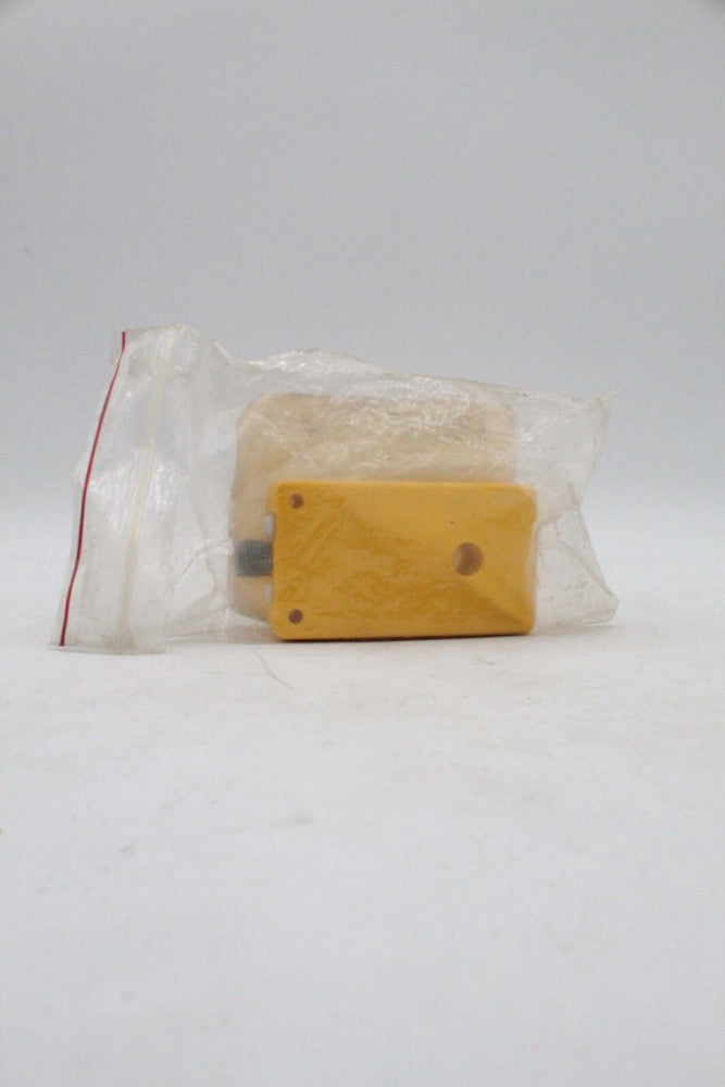 Balluff BES-IKV-S4-010-PS-1-Y Proximity Switch