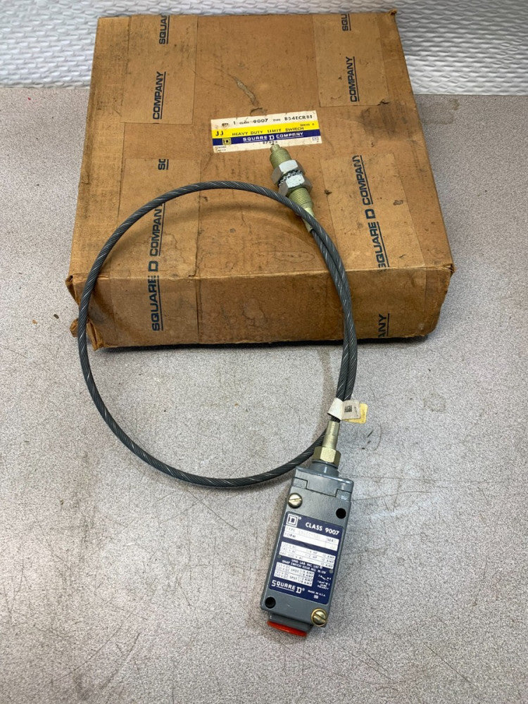 NEW IN BOX SQUARE D HEAVY DUTY LIMIT SWITCH 9007 B54ECRB1