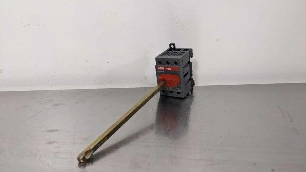 ABB OT16E3 Disconnect Switch 16A 600VAC 16A 3 Pole 6" Shaft