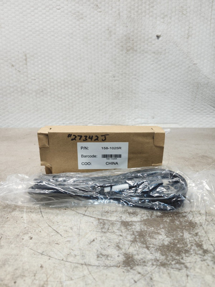 NEW IN BOX PHIHONG POWER SUPPLY  158-1025R
