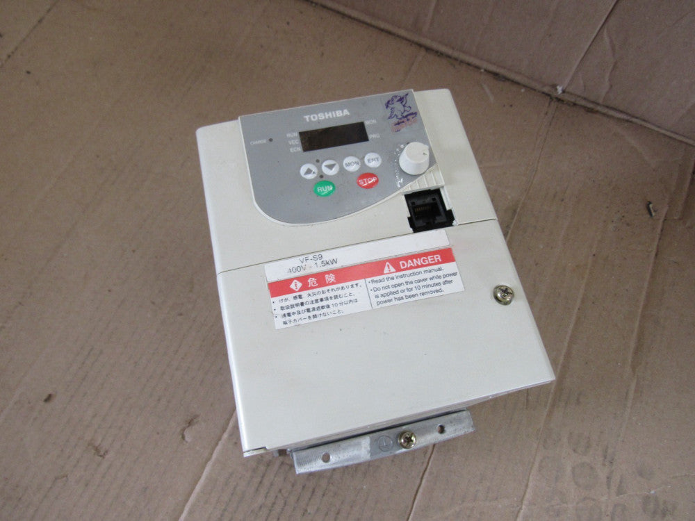 TOSHIBA VFS9-4015PL-WN(1) TRANSISTOR INVERTER 380/500V 2HP 4.1A NICE USED !!