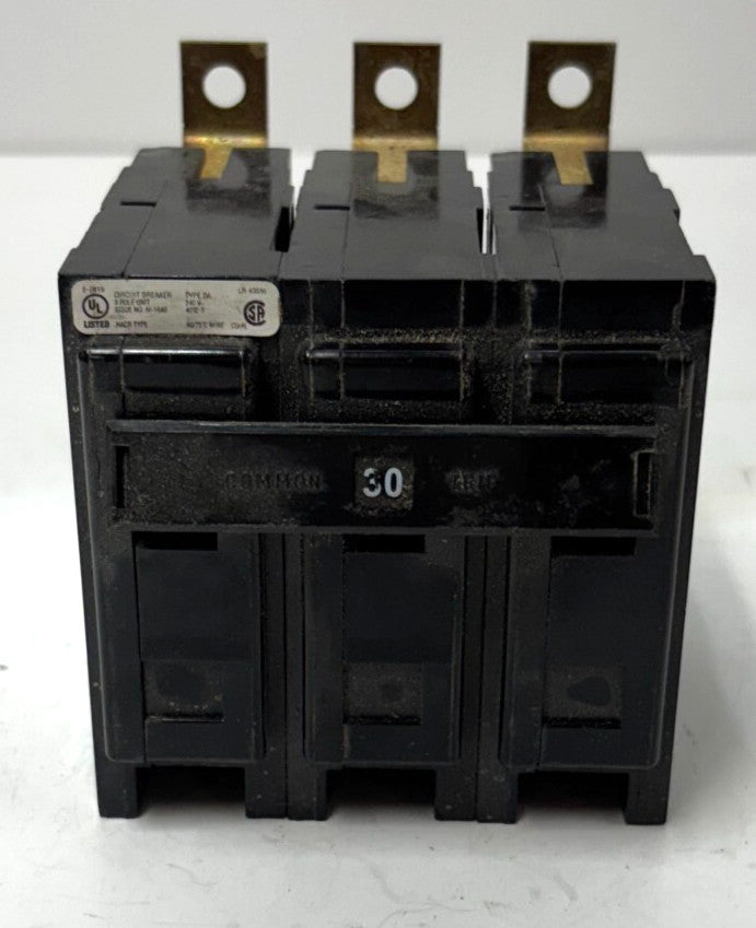 EATON CIRCUIT BREAKER 3 POLE 30 AMP 240V TYPE BA CAT. NO. BAB3030H 190715 BOLT