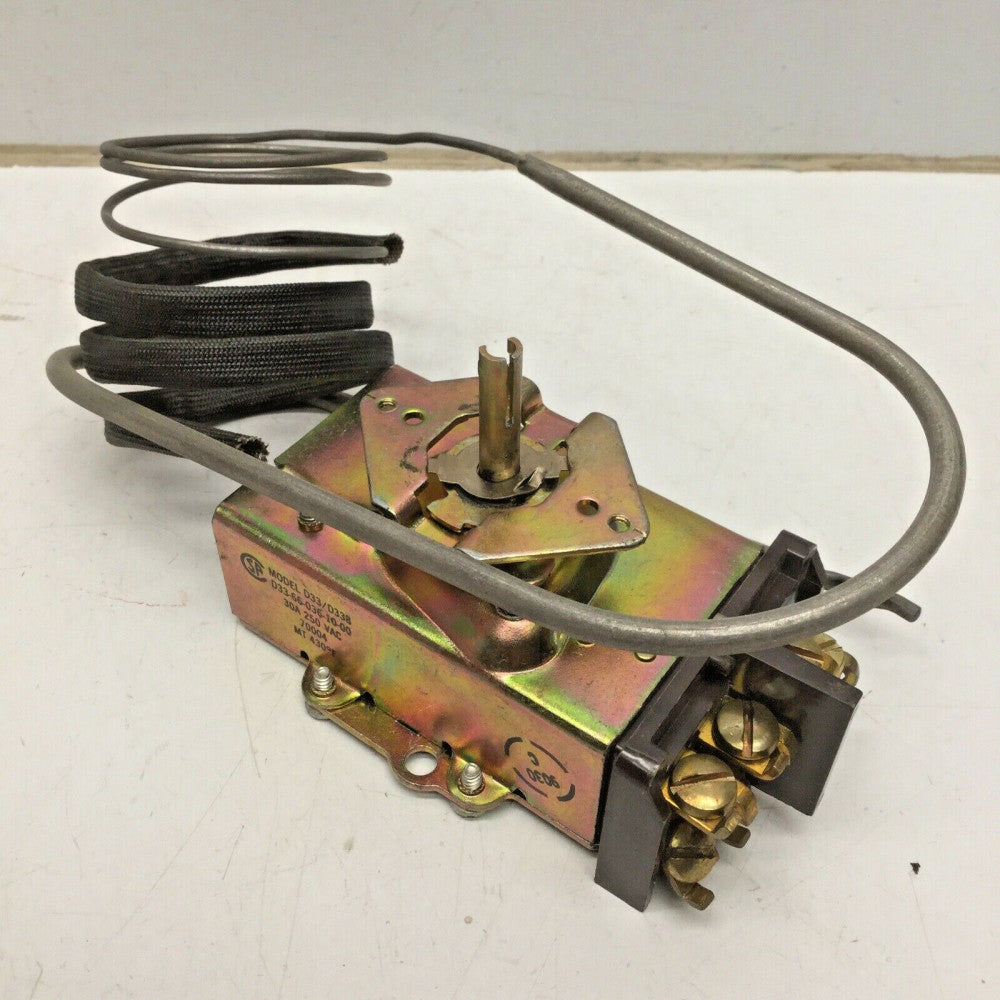 Robertshaw Commercial Thermostat D33-66-036-10-00, 250-400F, 30A 250VAC, 36”