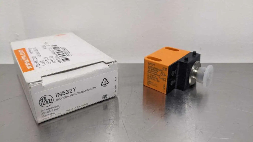 IFM Efector IN5327 Dual Inductive Sensor For Valve Actuators IND3004DBPKG/US-100