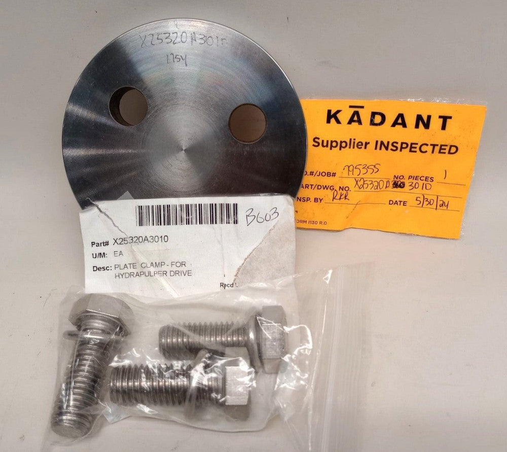 Kadant X25320A3010 Plate Clamp For Hydrapulper Drive With Bolts
