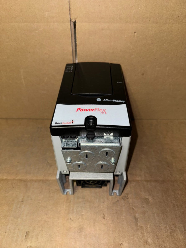 ALLEN BRADLEY 20AD3P4A0AYNNNC0 POWERFLEX 70 AC-DRIVE, SERIES-A, 2-HP, USED!