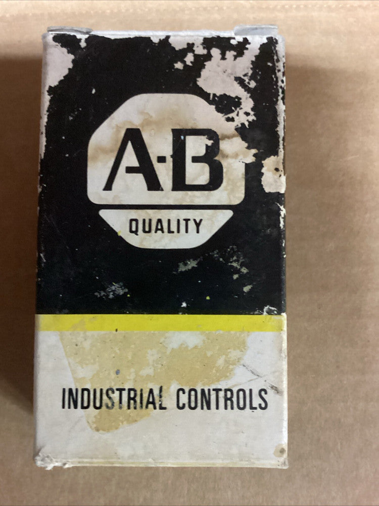 ALLEN BRADLEY 71A86 COIL SIZE 1 120V E39