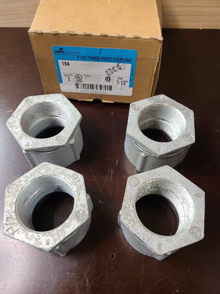 Lot Of 4 Cooper Crouse Hinds 194 1-1/2" Three Piece Conduit Couplings