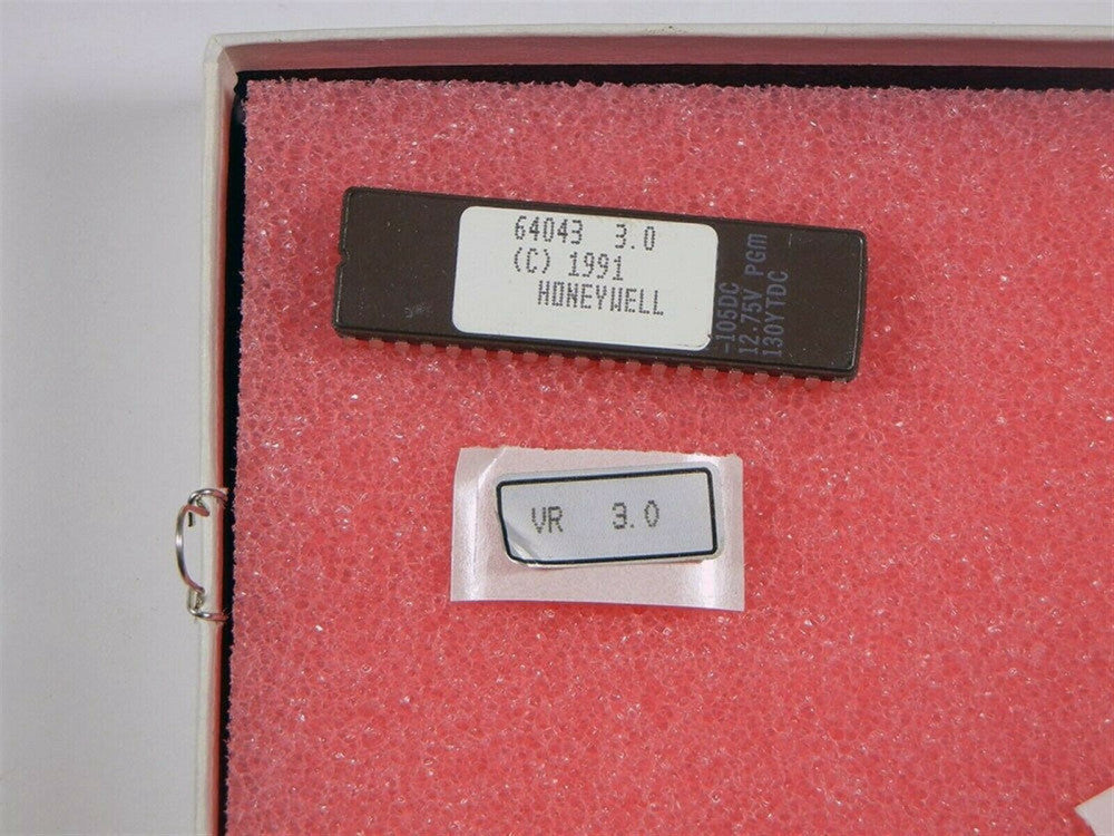 HONEYWELL UPGRADE KIT, 220-1633-3 105DC / 12.75V - NEW in the BOX